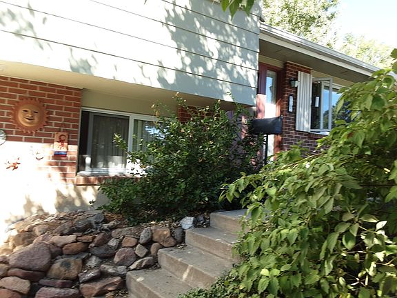 Steps to the front door.