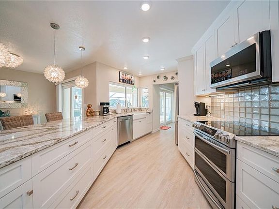 3rd image of 4000 San Massimo Dr