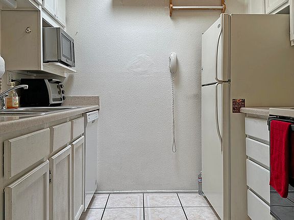 5th image of 4179 N Western Winds Dr