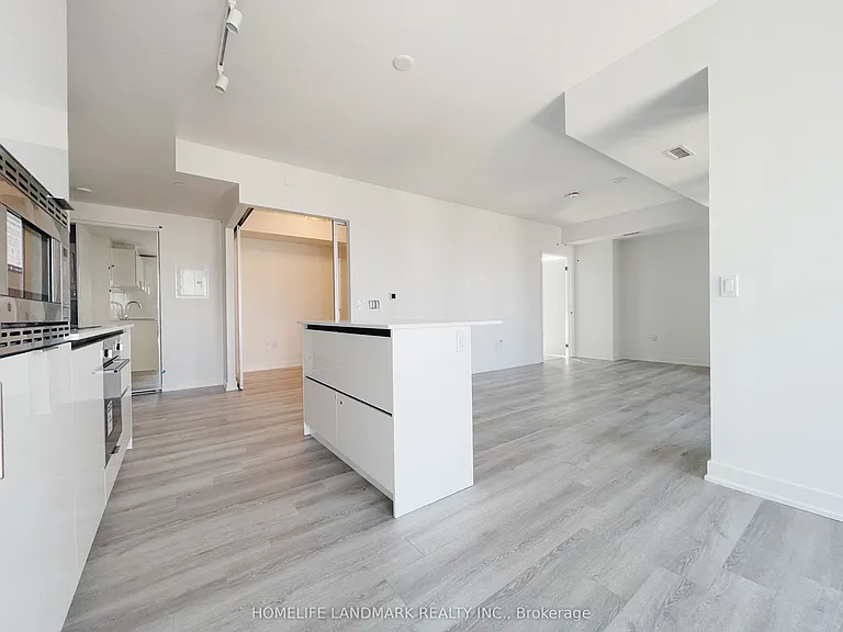 238 Simcoe St #2009 — Photo 9
