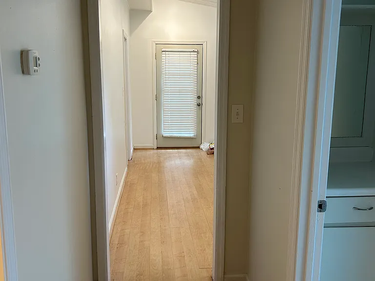 4732 Maryland Ave — Photo 9