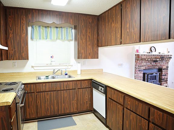 4th image of 1604 Sequoia Dr