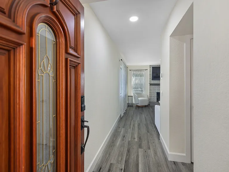 23351 Highcrest Rd — Photo 3