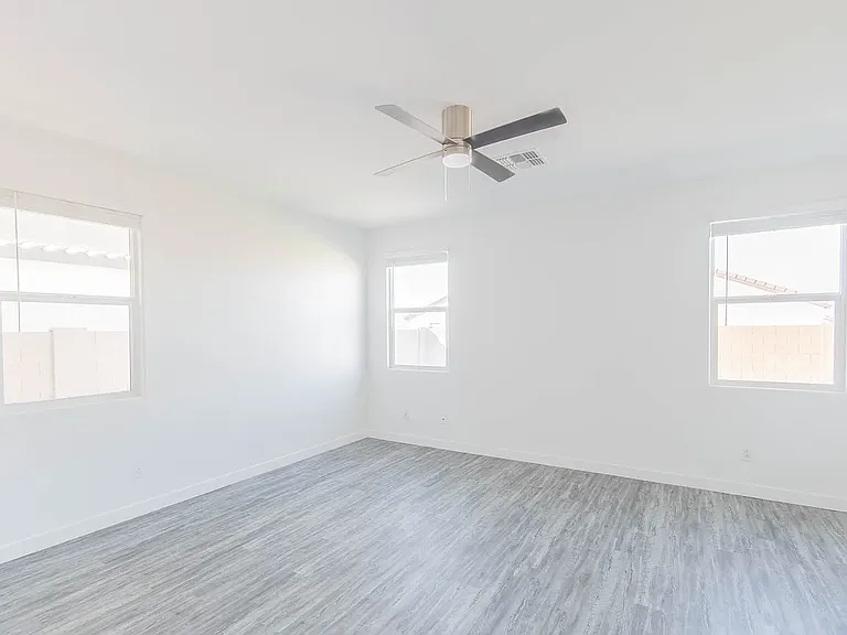 36610 W Mediterranean Way — Photo 16