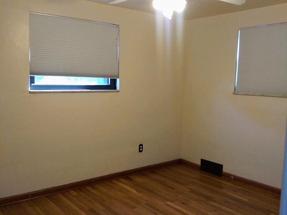 5th image of 0 School St
