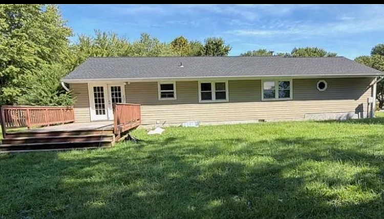 3 bed, 1728 sqft, $2,950 — Photo 4