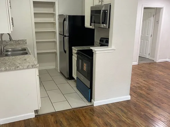 The Newport Apartments, 4950 Live Oak St APT 105, Dallas, TX 75206