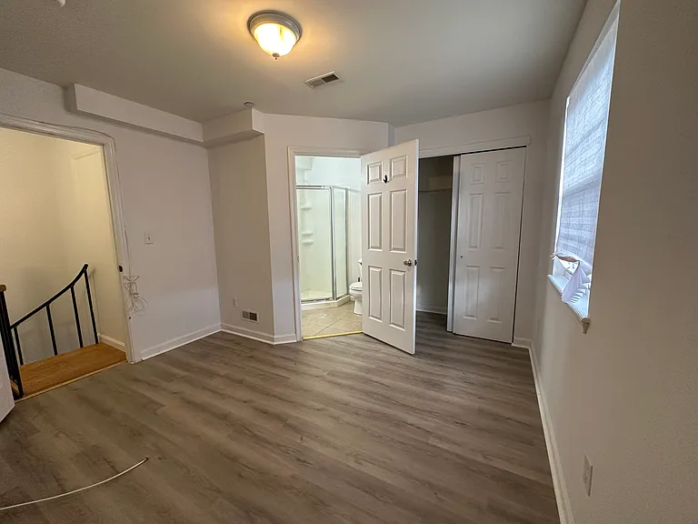 1734 Monument St #B — Photo 9