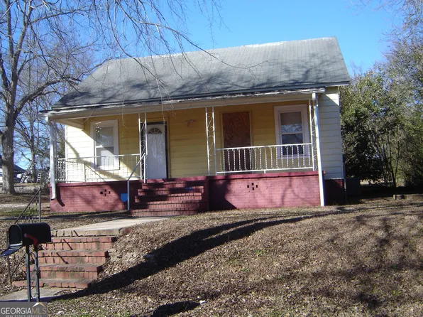 304 S 11th St, Lanett, AL 36863