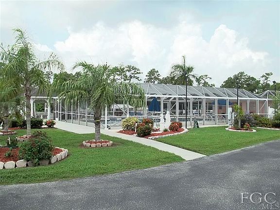 4th image of 20600 River Dr