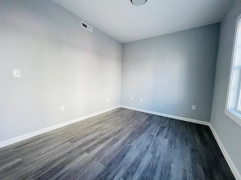 487 Lincoln St #2 — Photo 11