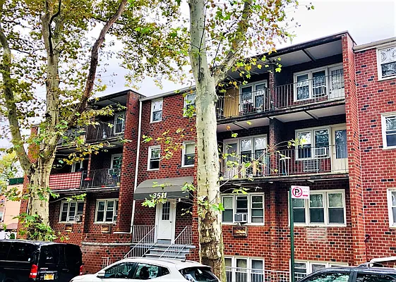 Sold by Dom Realty | media 15