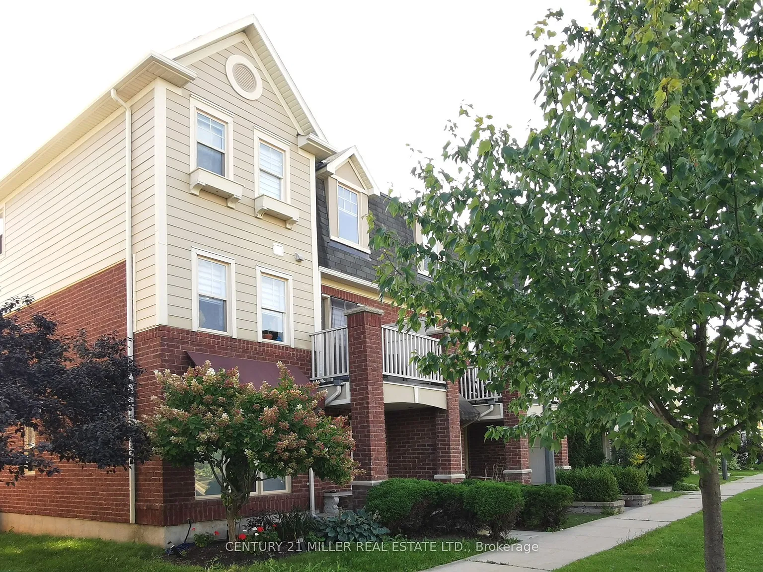4 bed, $3,250 — Photo 2