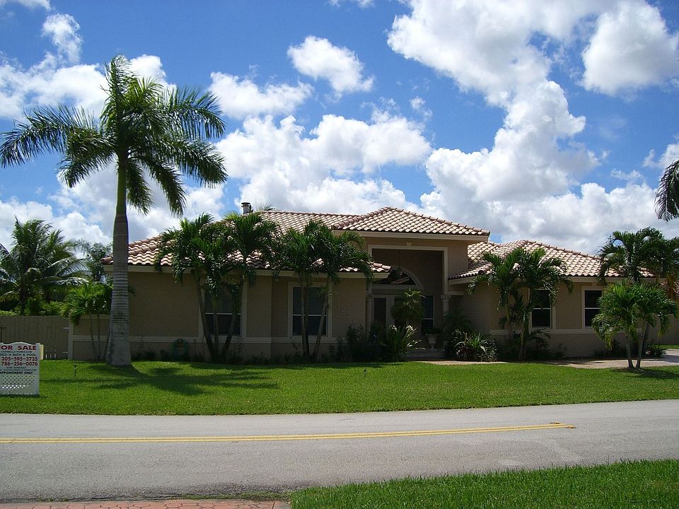 Front Street View