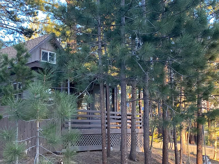2890 Sacramento Ave — Photo 1