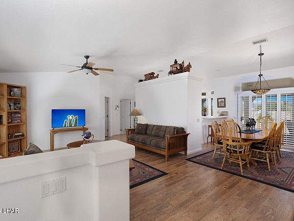4th image of 2371 Daytona Ave