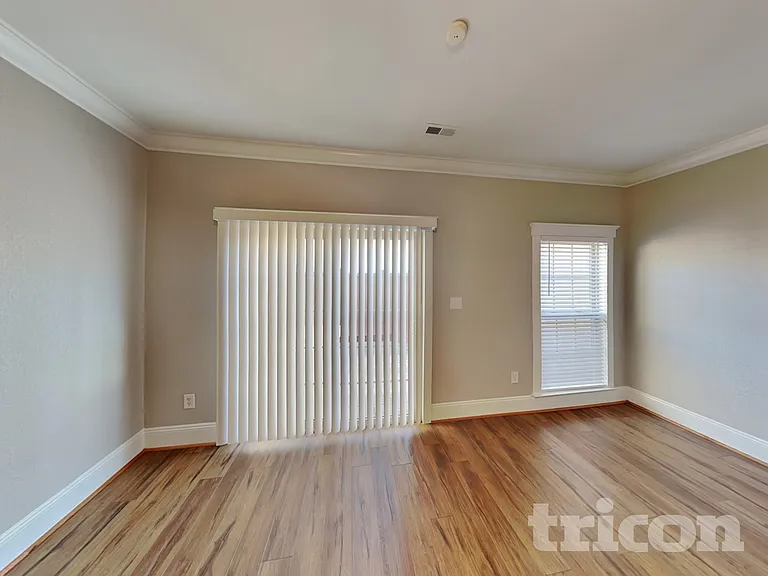 1005 Stuarts Landing Dr — Photo 5