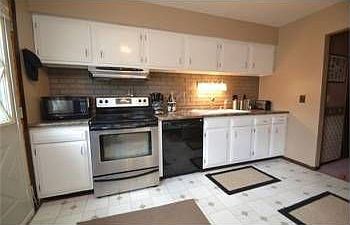 3rd image of 230 N Moreland Blvd