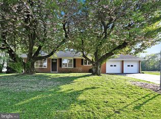 662 Prospect Rd, Manheim, PA 17545