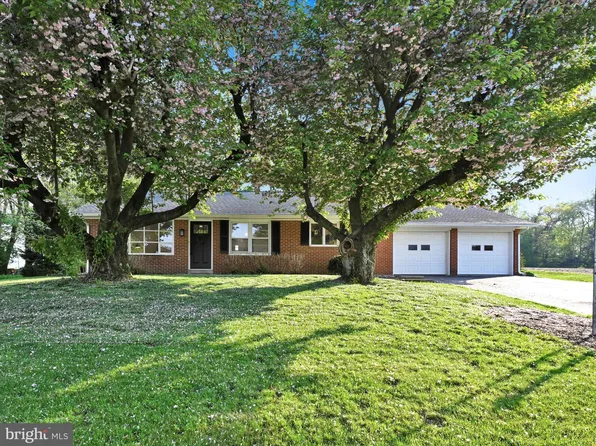 662 Prospect Rd, Manheim, PA 17545