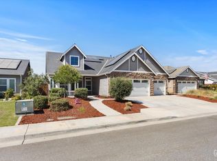 9524 Mountain Peak Ln, Shafter, CA 93263