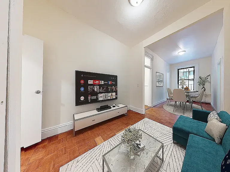 720 2nd Ave #3 — Photo 1