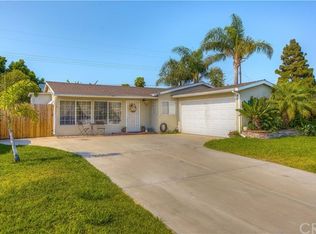 834 Darrell St, Costa Mesa, CA 92627
