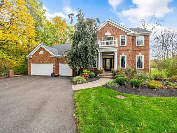 6573 Spinnaker Dr, Lewis Center, OH 43035