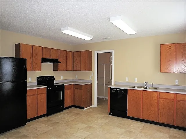 10395 Carrington Way — Photo 2