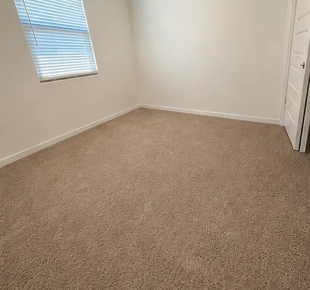 3739 S 65th Ave — Photo 5