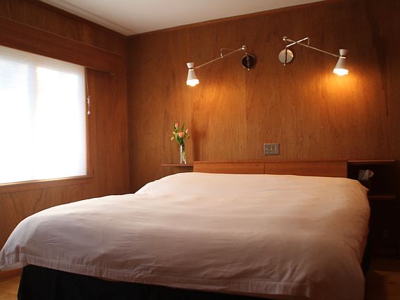 Master Bedroom, king bed