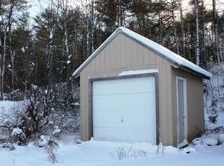 9 Eastman Ln, Auburn, ME 04210