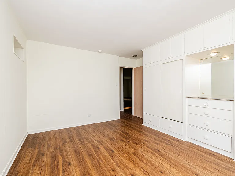 2334 S 10th Ave — Photo 15