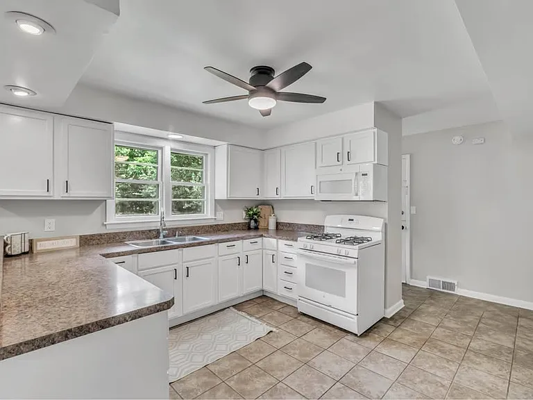 6209 Fair Ave — Photo 5