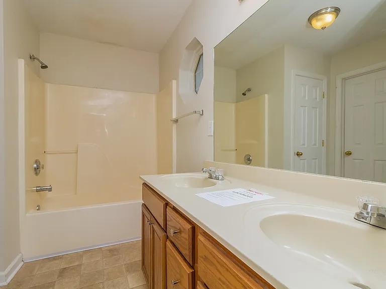 608 Birchbrook Ct — Photo 17