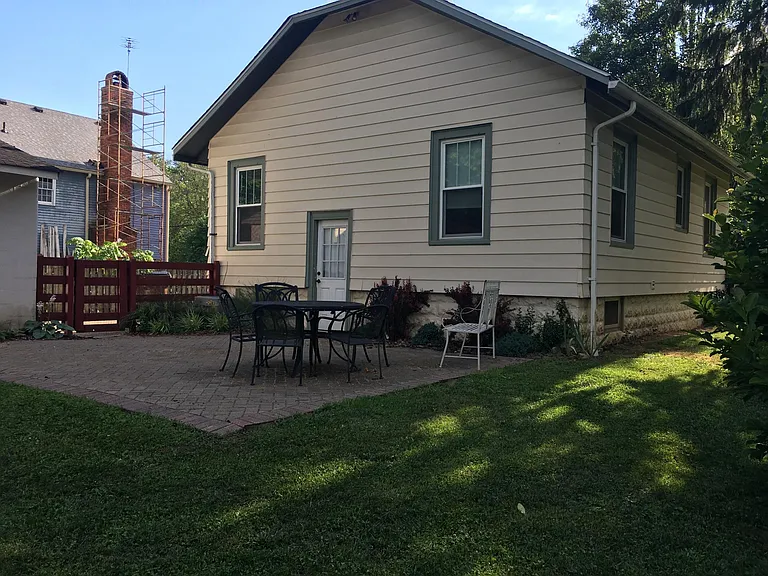 9536 Main St — Photo 5