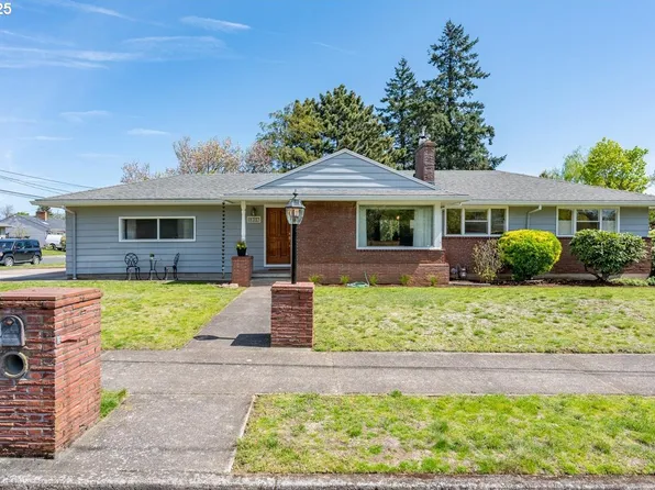 1304 SE 120th Ave, Portland, OR 97216