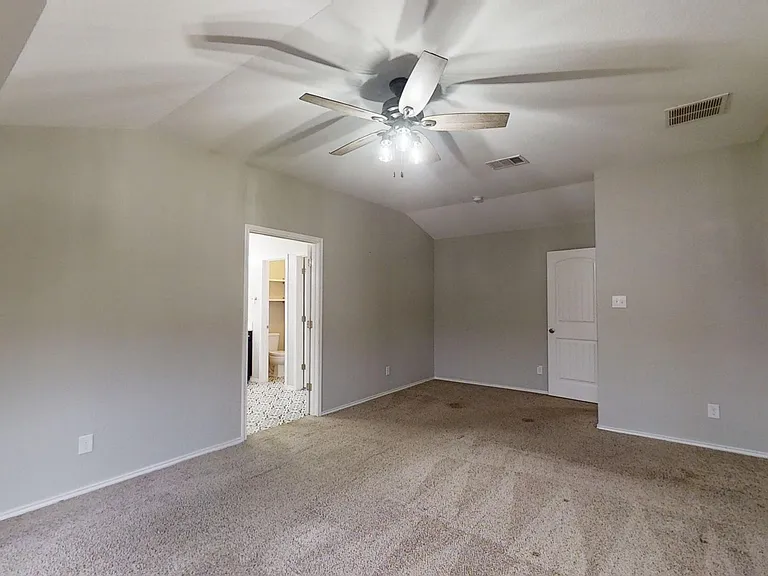 2915 Thunder Gulch — Photo 17