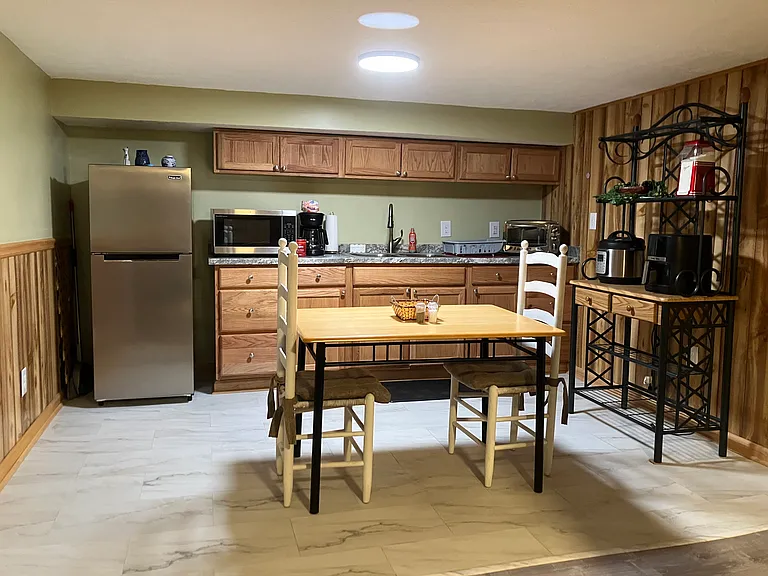 625 Midvale St #B — Photo 5
