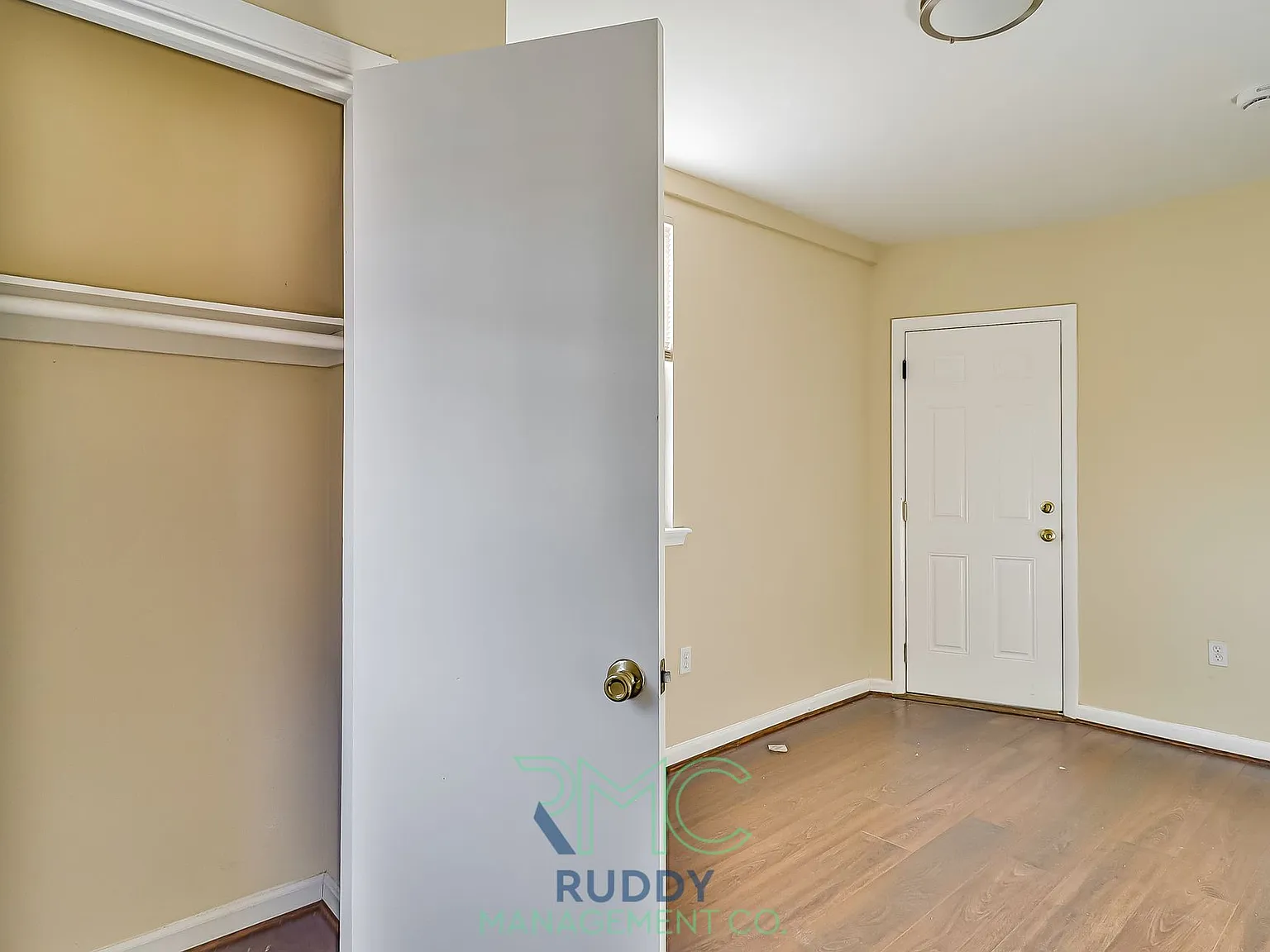 Come Home to Buena Vista 3 Bedroom Apartment in SE Washington DC — Photo 2