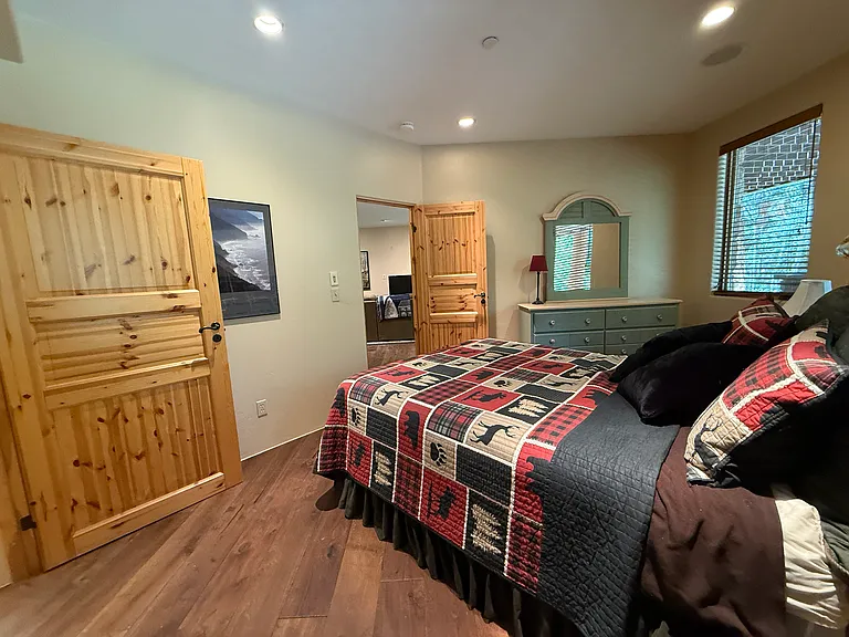 520 Two Cabins Dr — Photo 52