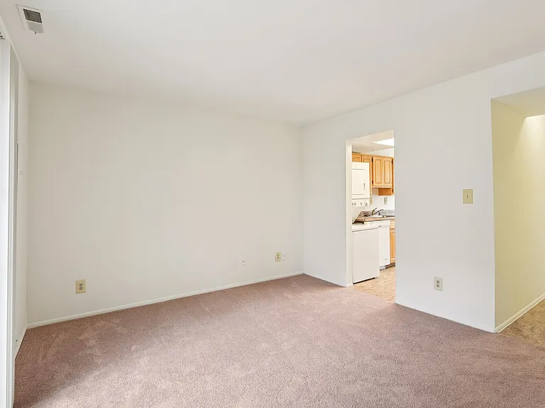 Howard Hills Rental Townhomes and Duplexes — Photo 50