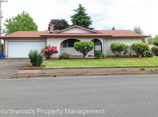 1205 Lawnridge Ave, Springfield, OR 97477