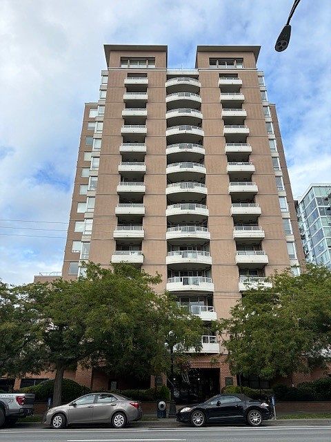 Manhattan Condo Building at 930 Yates Street