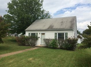 917 Ivy St, Waynesboro, VA 22980