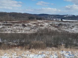 Lincoln St SE, East Canton, OH 44730