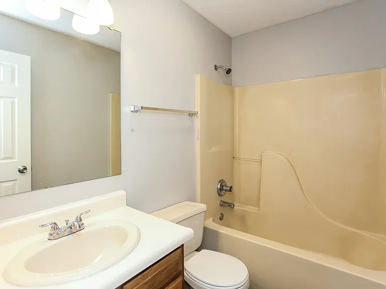 7825 Jaclyn Dr — Photo 14