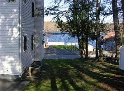3rd image of 167 Lakeshore Dr