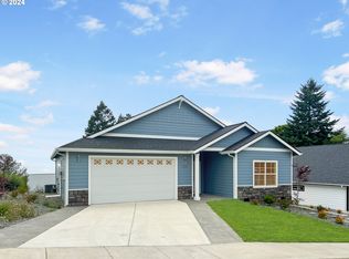 1326 Nautical Heights Dr, Brookings, OR 97415