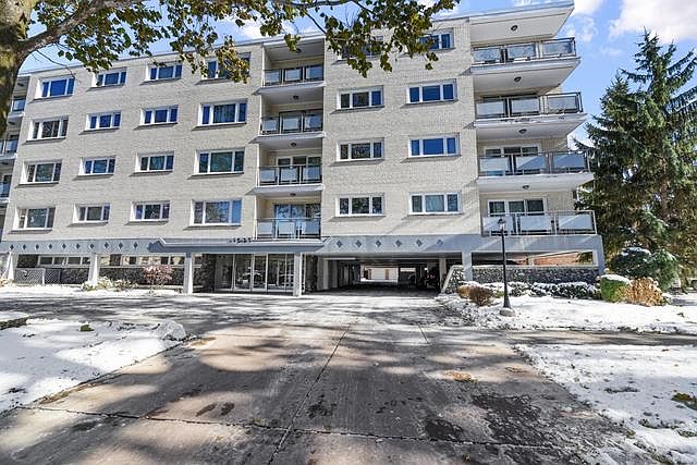 1st image of 1535 Forest Ave APT 403